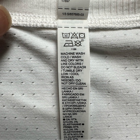 Athleta White Sleeveless Workout Tank Top - Picture 4 of 5